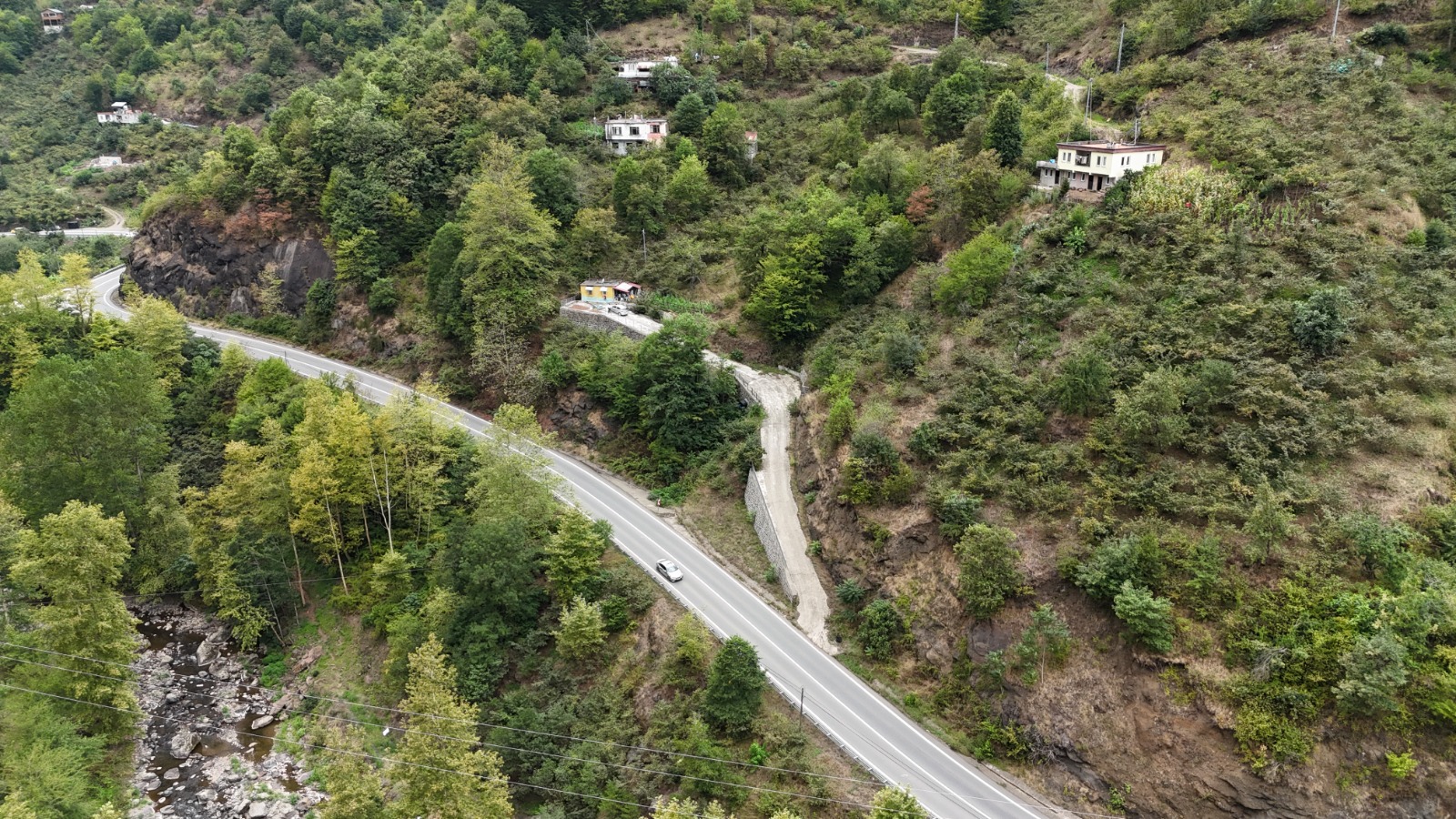 MABEL GAYRİMENKUL/ BEŞİKDÜZÜ/ KORKUTHAN 3.000 m2 MÜSTAKİL ARSA